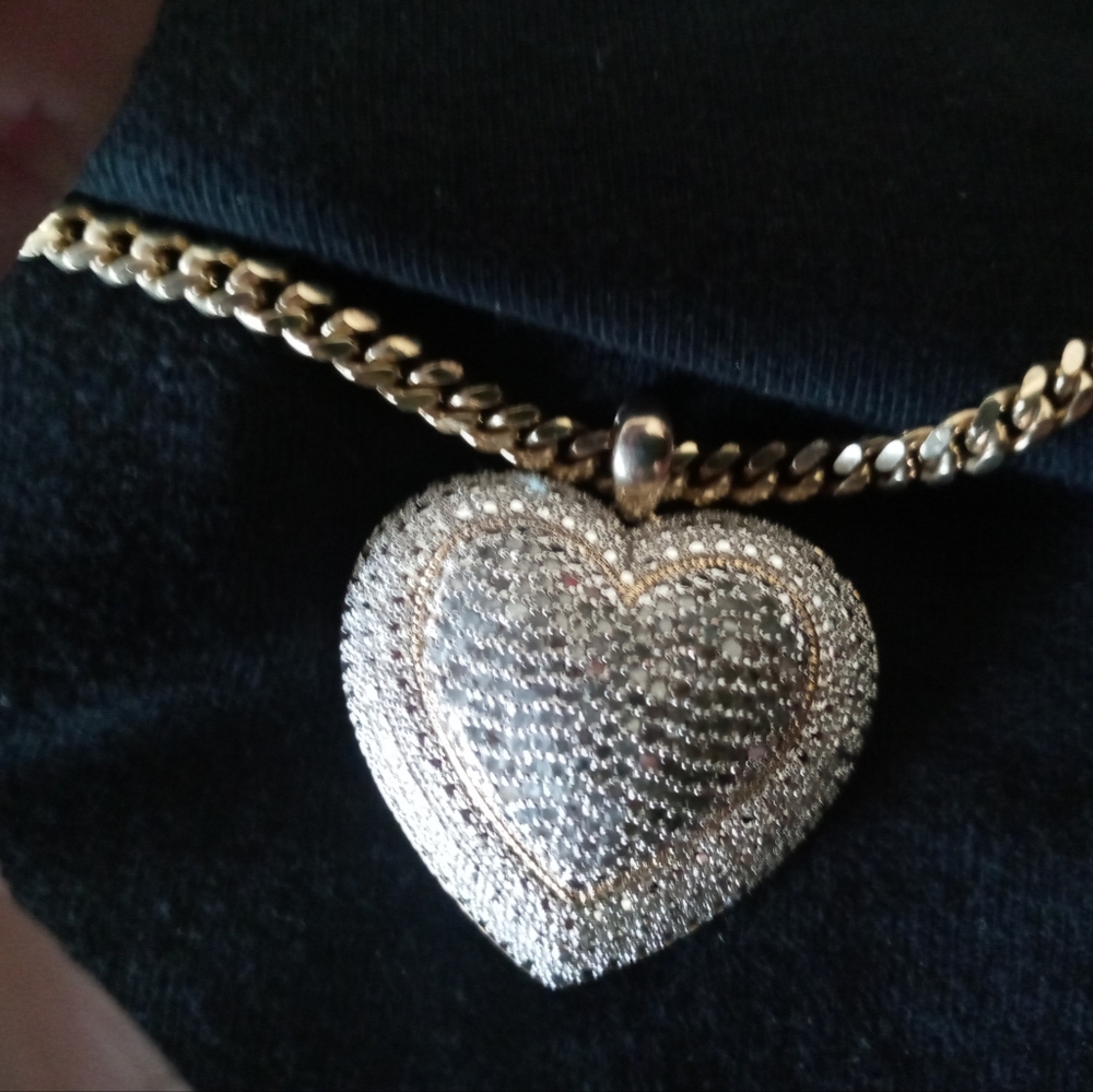 2 cttw vintage Natalia Drake heart pendant